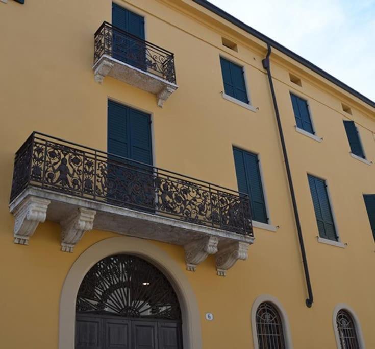 Queen Verona Luxury Apartment Exterior foto
