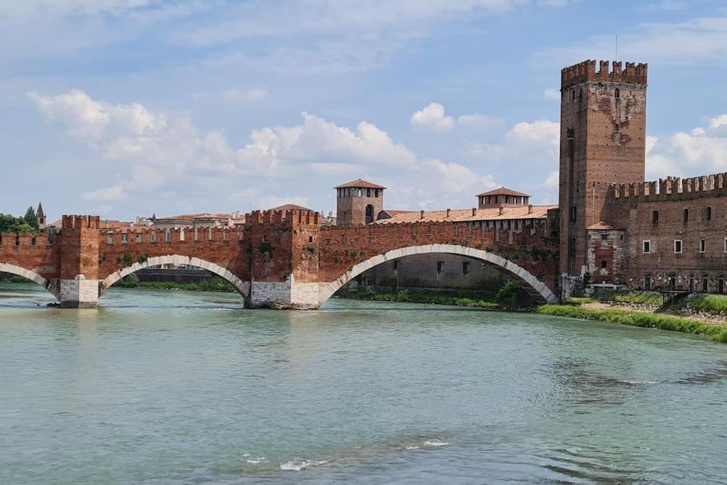 Queen Verona Luxury Apartment Exterior foto