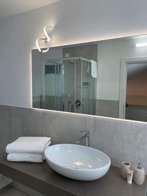 Queen Verona Luxury Apartment Exterior foto